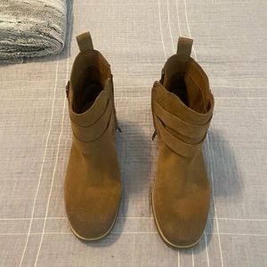 Women’s UGG Booties.